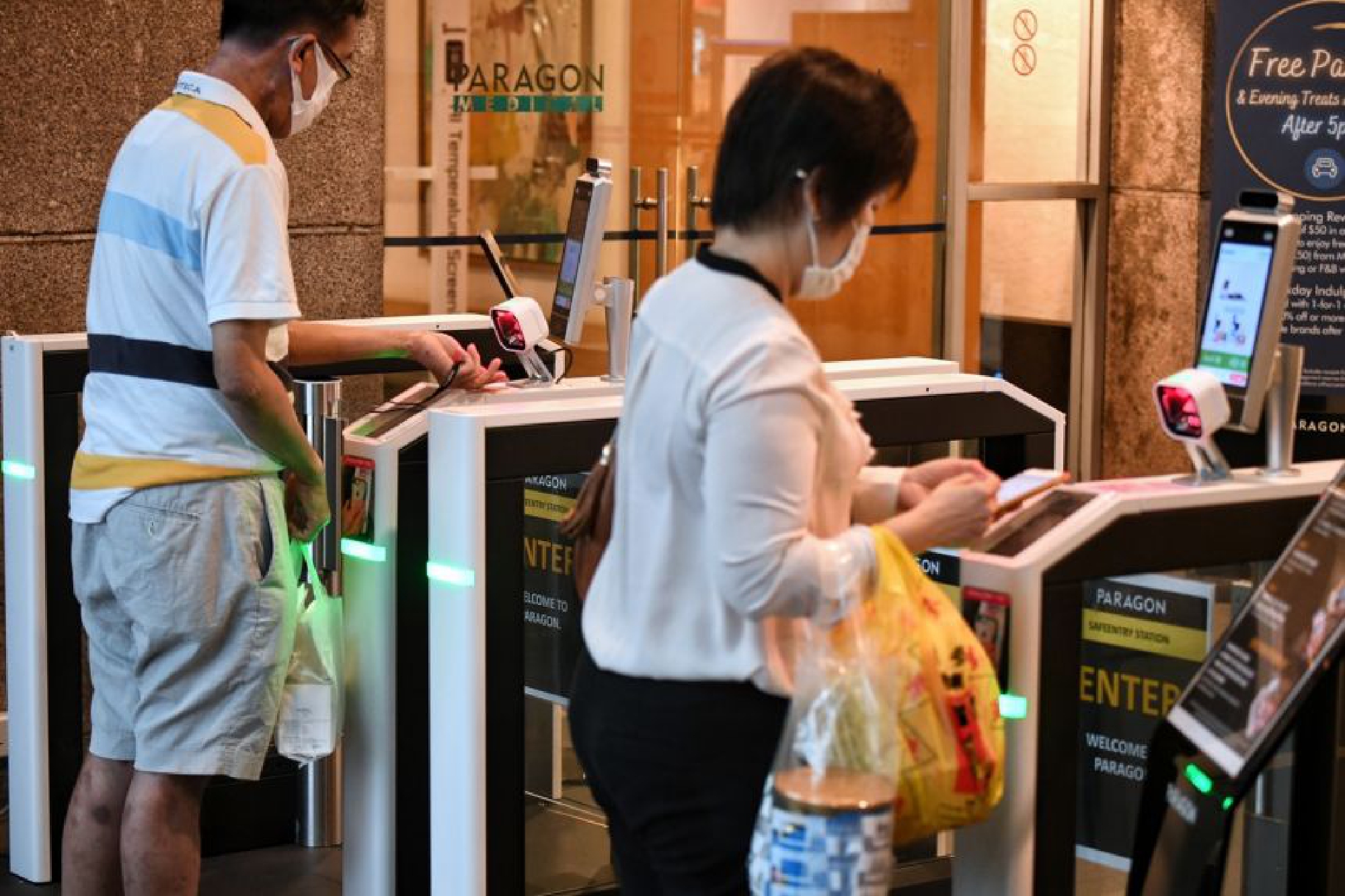 [Singapore] Businesses gear up for compulsory TraceTogether check-ins from May 17