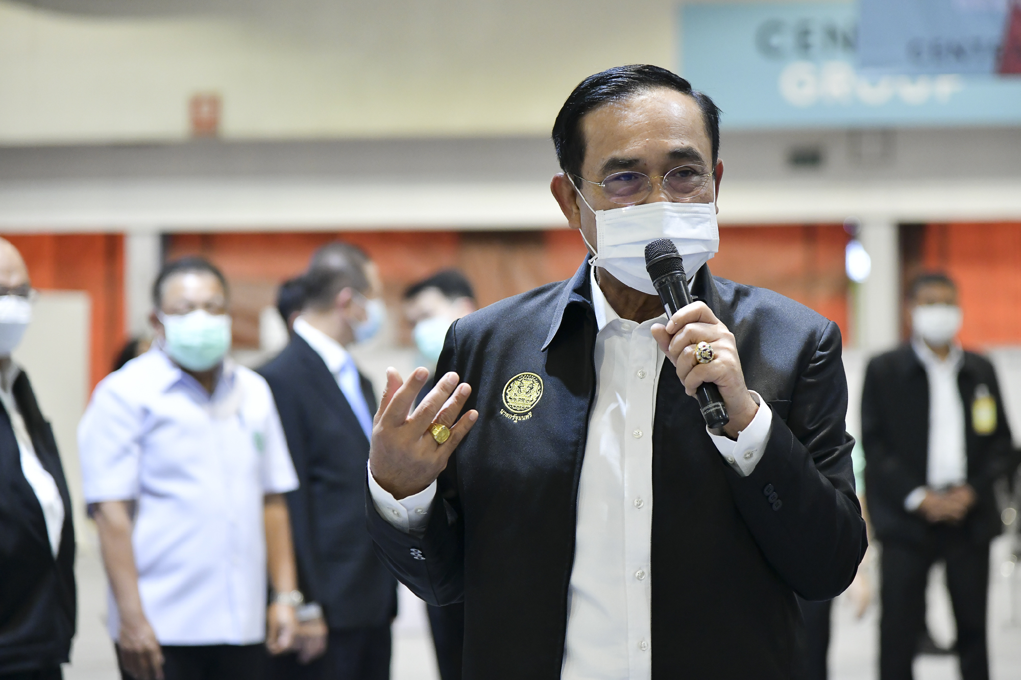 PM says 150m jabs will be used to vaccinate whole country – foreigners included