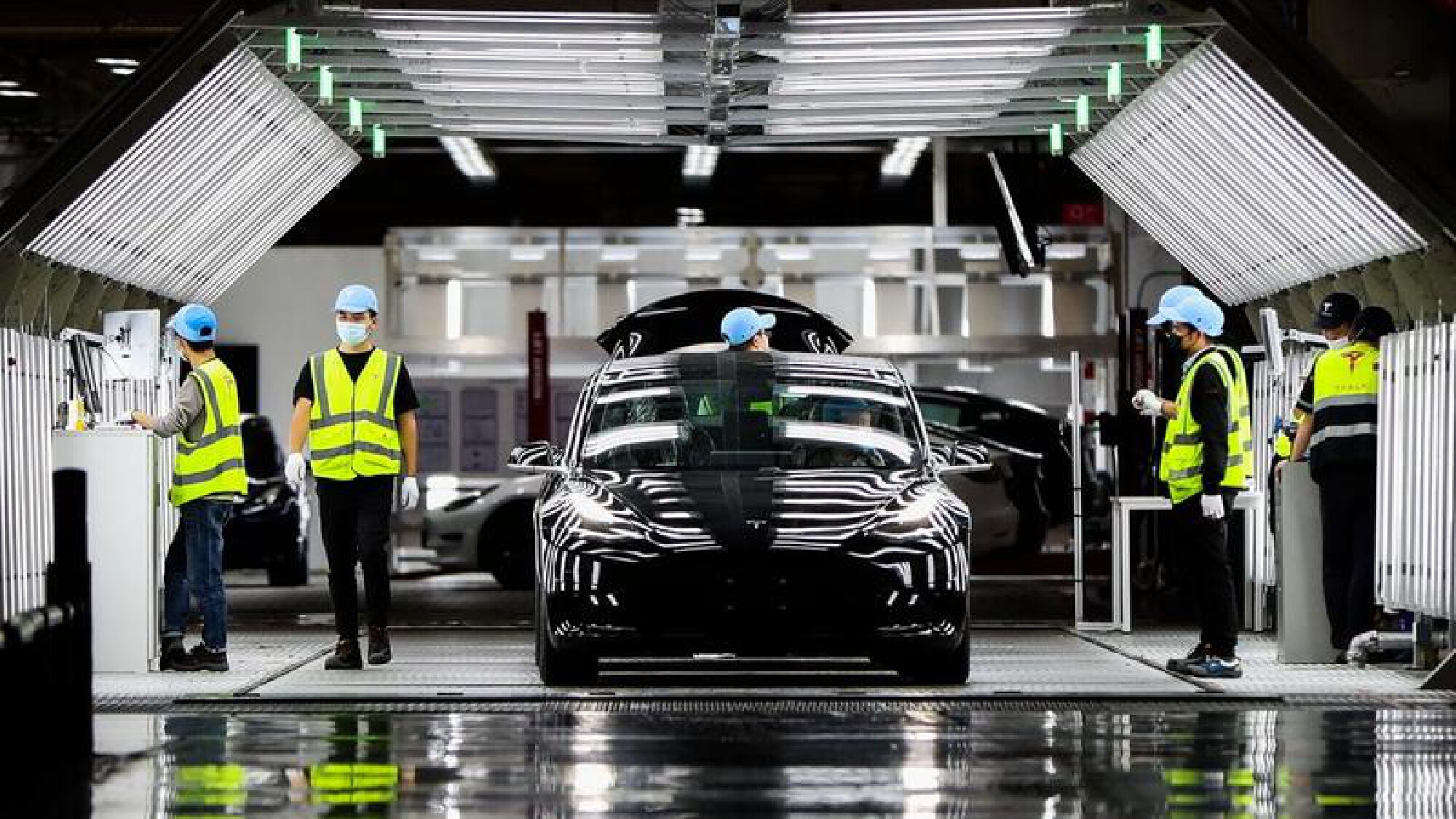 Chinas major industrial firms see greener growth in Q1