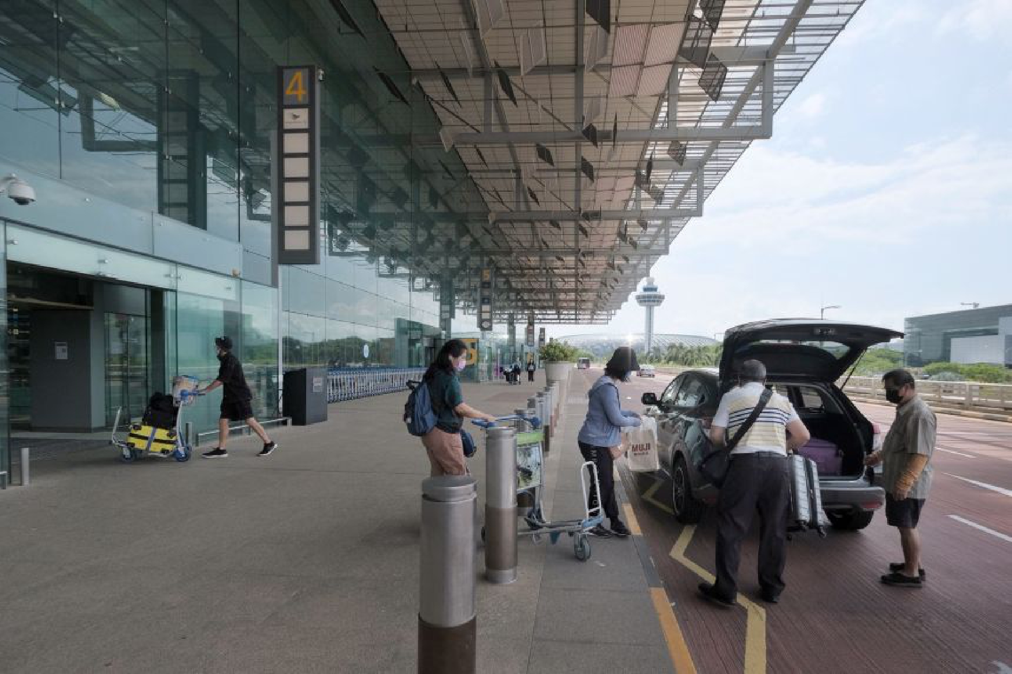 Air travel will bounce back strongly by 2023: Iata