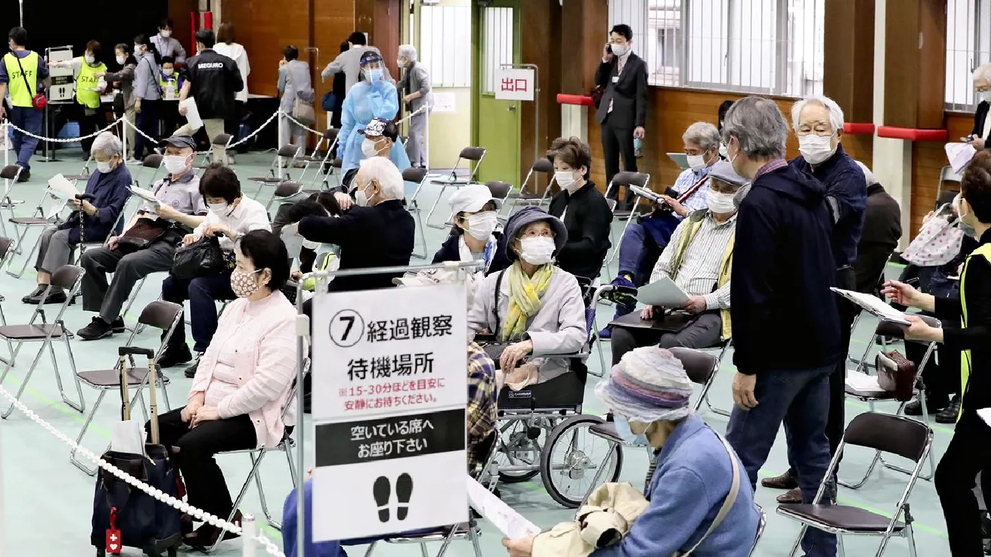 Elderly vaccination pace varies among cities