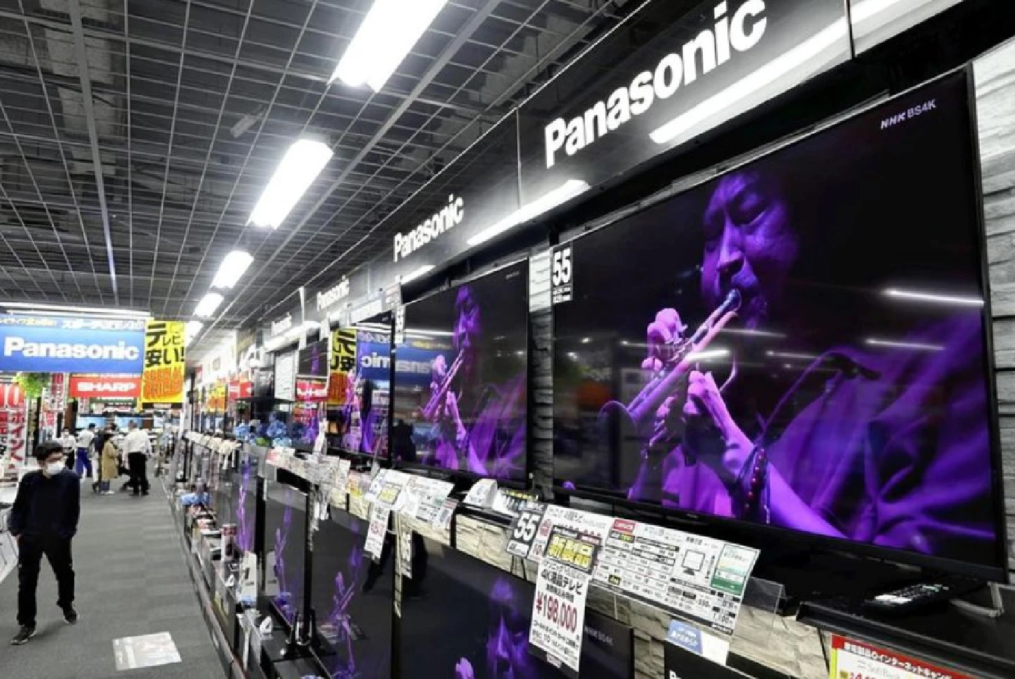 Panasonic set to recalibrate aging business structure Panasonic set to recalibrate aging business structure