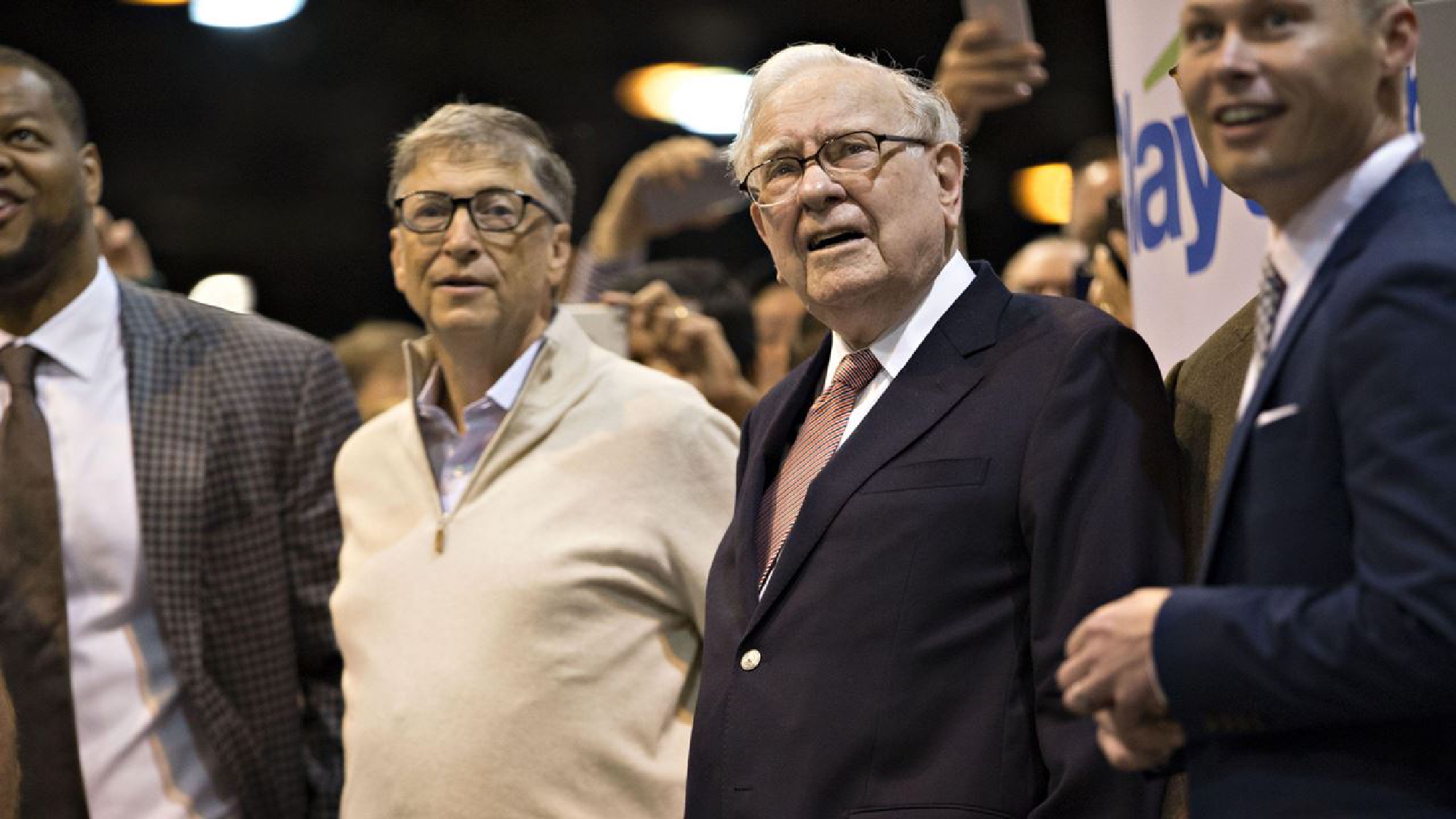 Buffett exits as Gates Foundation trustee, sidestepping rift