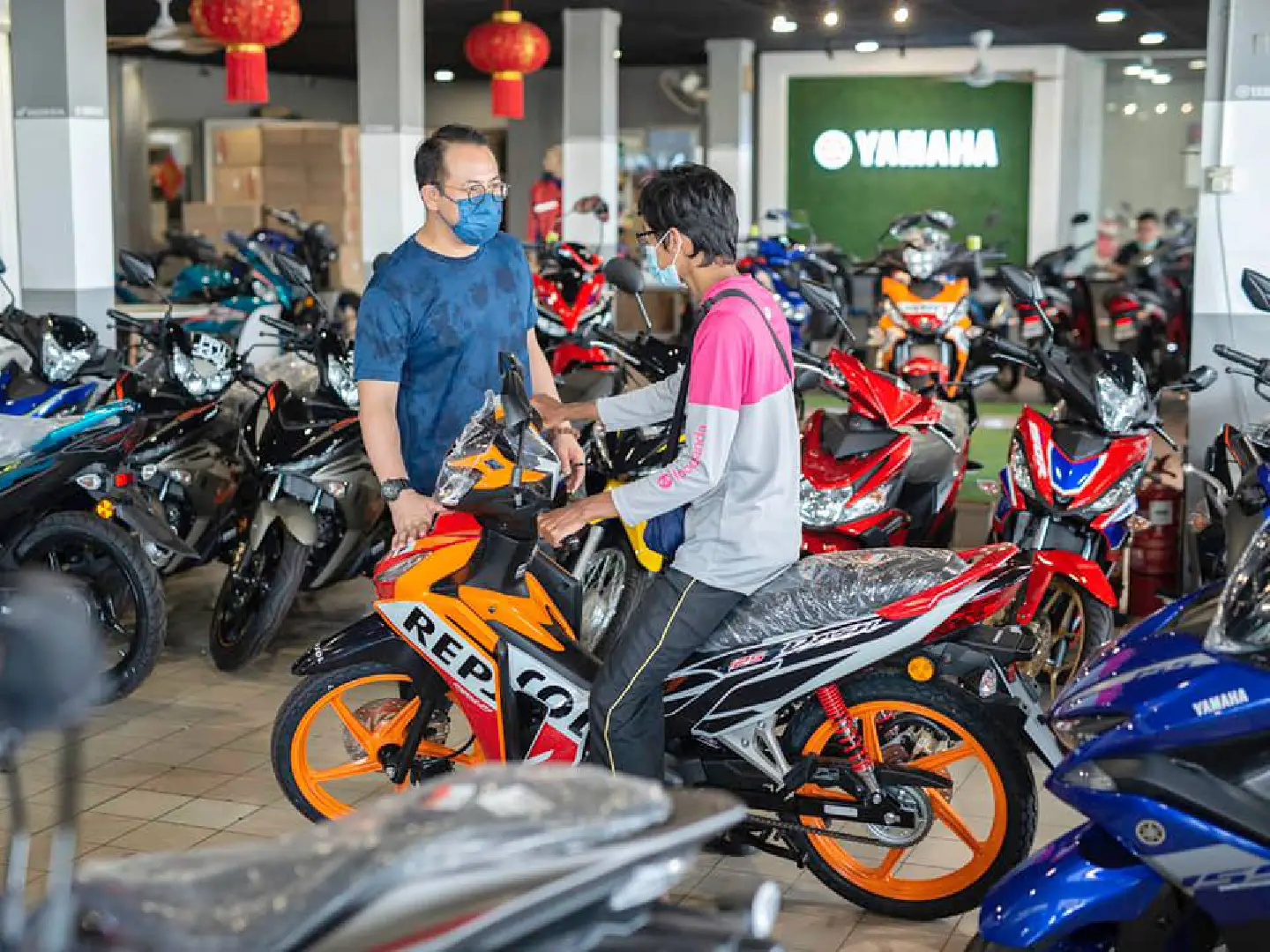 Malaysian Foodpanda delivery boy on the fast track, thanks to benefactor