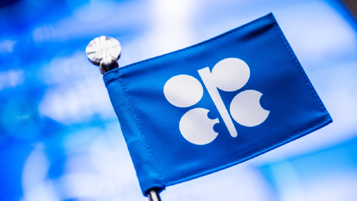 OPEC+ sees tight oil market as ministers set for supply talks