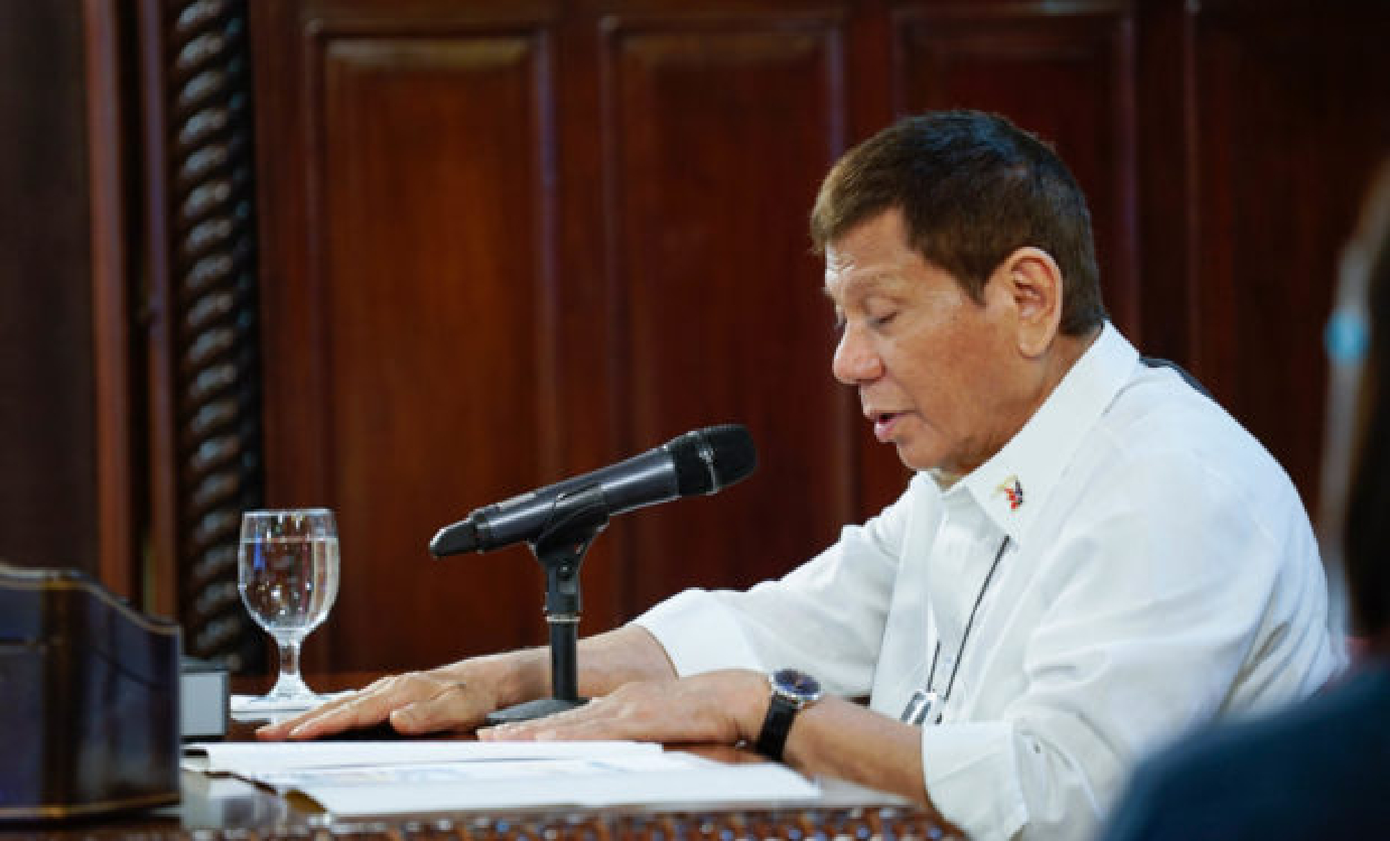 Amid jab scarcity, Duterte wants COVID-19 vax refusers jailed