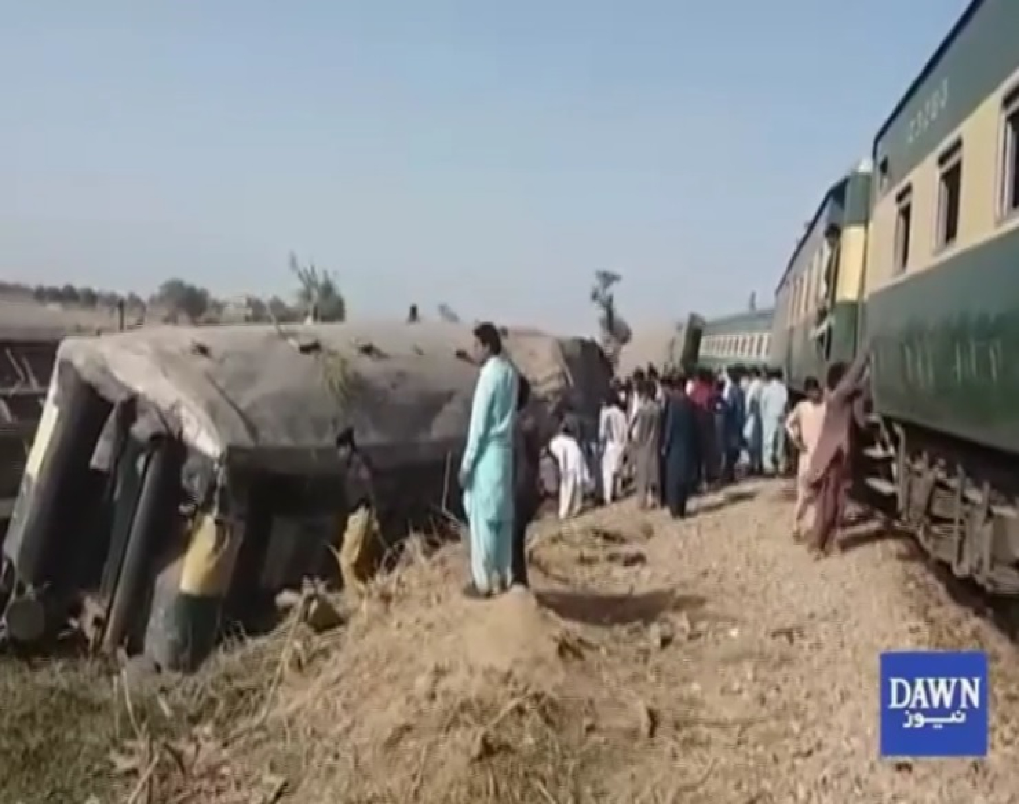 [Pakistan] At least 51 killed, 100 injured as passenger trains collide in Sindhs Ghotki district