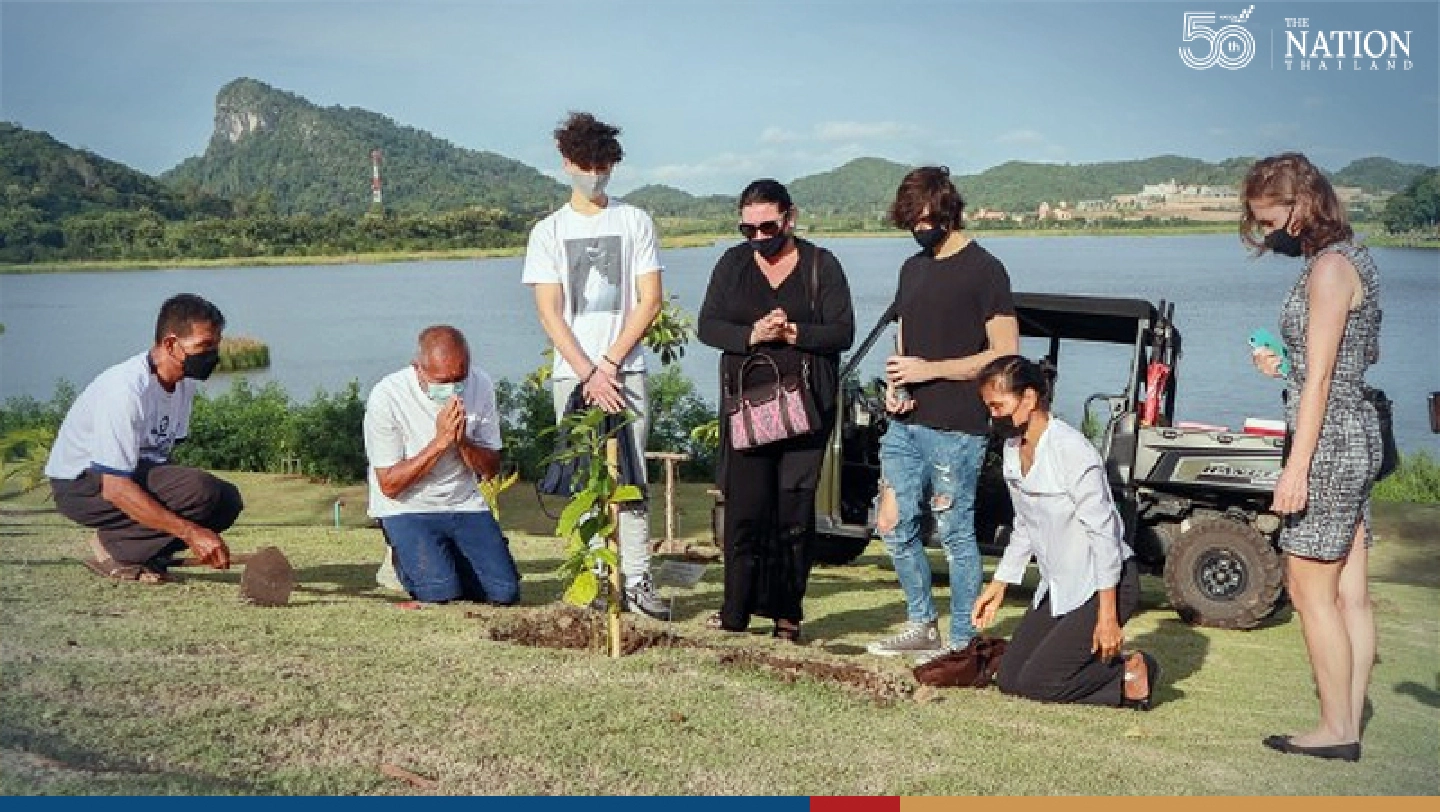 Ukraine ambassador ashes buried in Chonburi Ukraine ambassador ashes buried in Chonburi