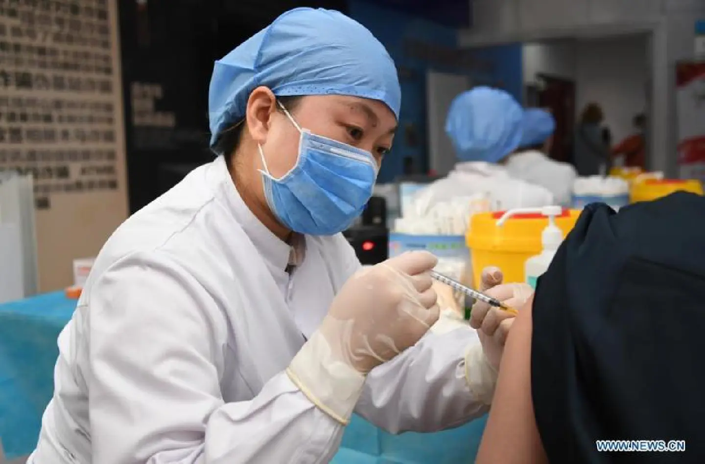 China administers 1 billion COVID-19 vaccine doses China administers 1 billion COVID-19 vaccine doses