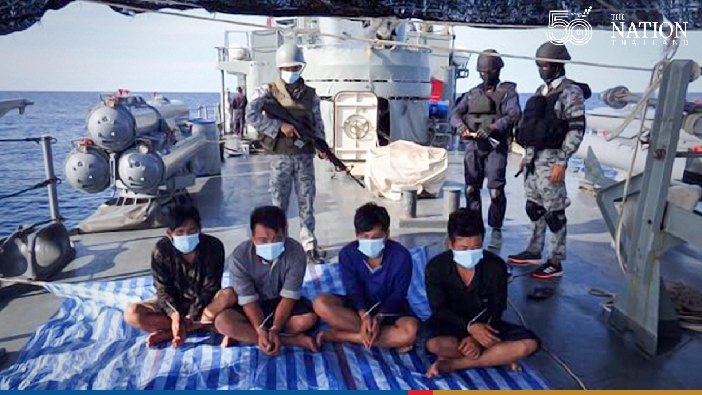 Navy nabs 2 Vietnamese trawlers fishing in Thai waters