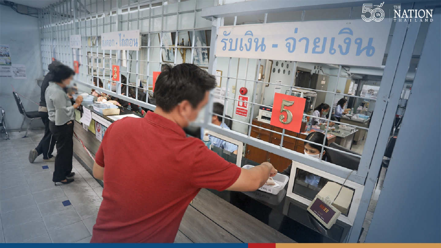 Bangkok pawnshops to cut interest rates to help people survive