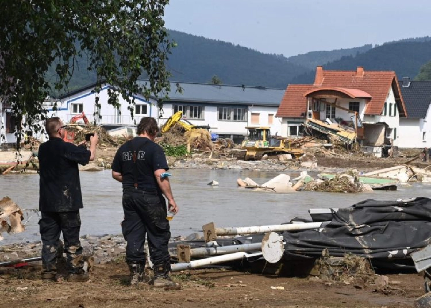 Germany comes to grips with massive flood damage as some regions brace for more rains Germany comes to grips with massive flood damage as some regions brace for more rains