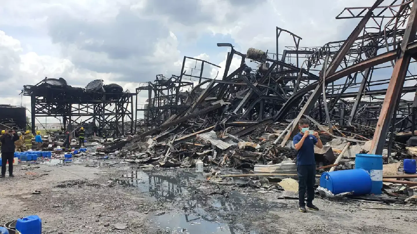 4-5 barrels of chemical found at Samut Prakan factory to be disposed of safely 4-5 barrels of chemical found at Samut Prakan factory to be disposed of safely