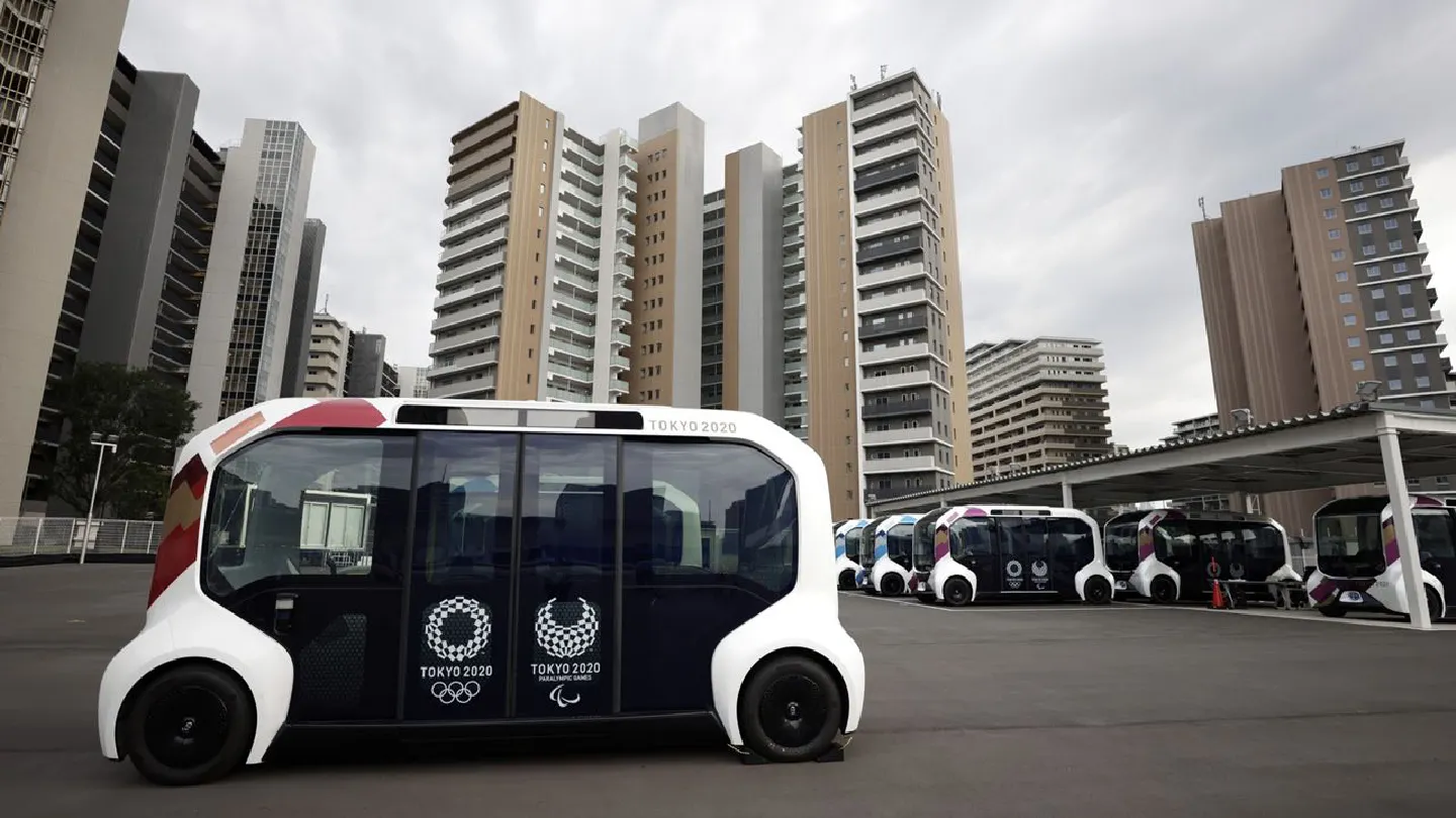 Two Tokyo Olympics show the long arc of Japans tech decline