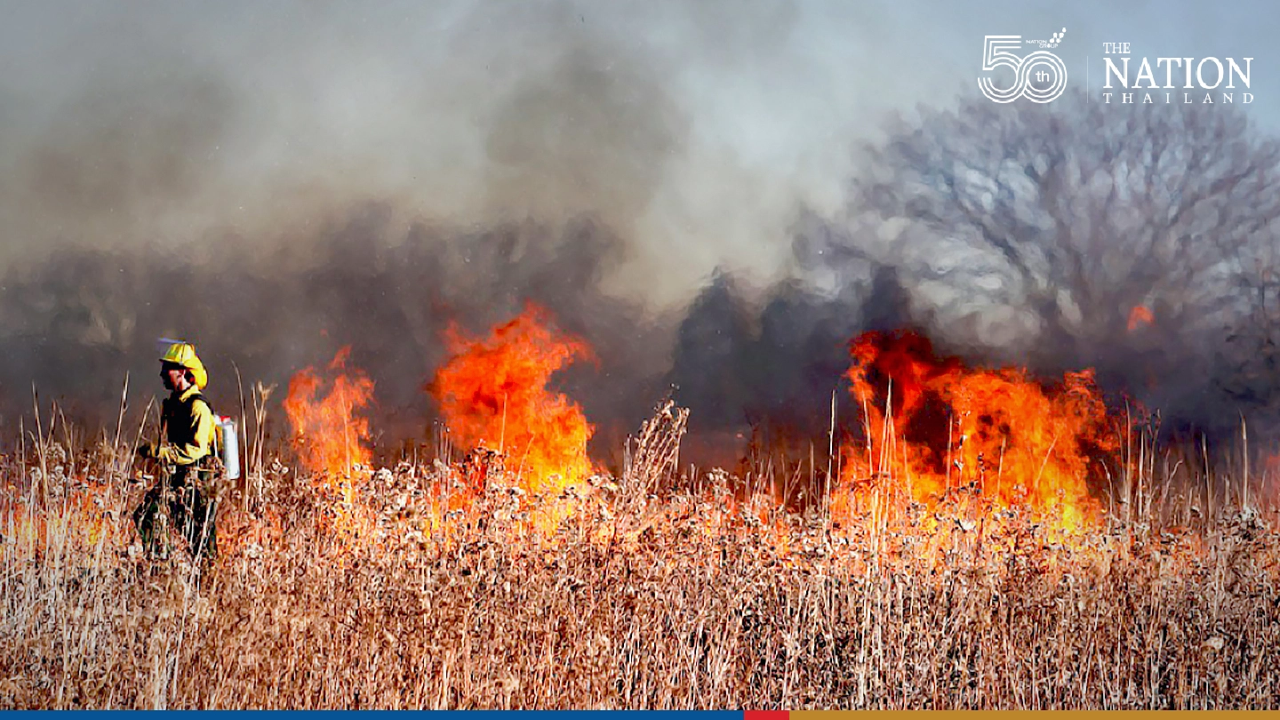 Oregons Bootleg Fire is torching an area larger than NYC. Firefighters are scrambling to contain it. Oregons Bootleg Fire is torching an area larger than NYC. Firefighters are scrambling to contain it.