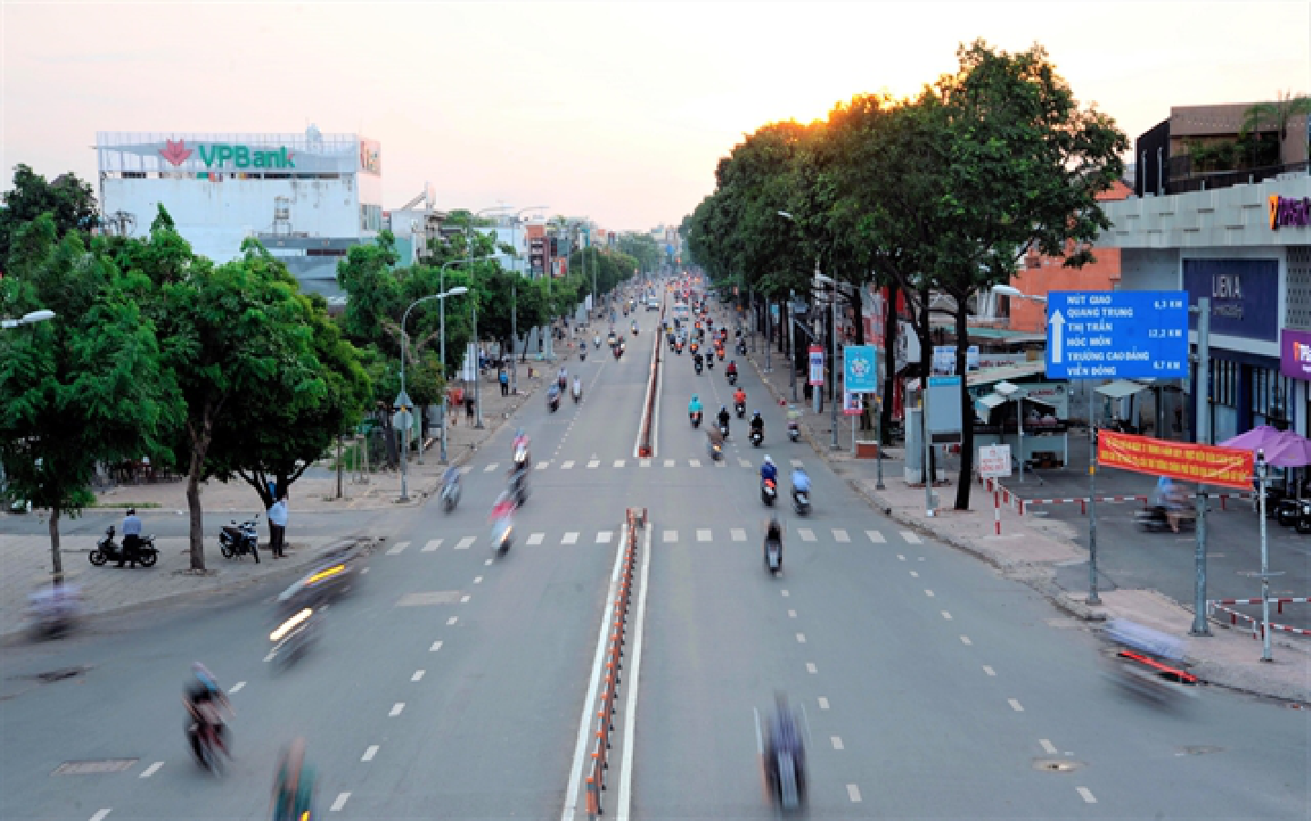 HCM City told to prepare for strictest movement restrictions to curb COVID-19 spread: PM