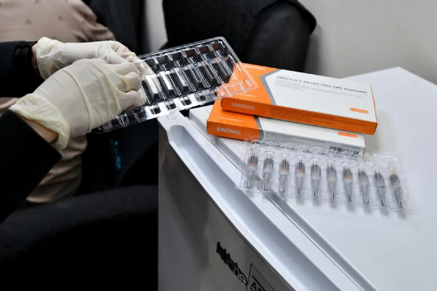 [Singapore] Govt offering Sinovac Covid-19 vaccine to some of those allergic to mRNA jabs as part of study