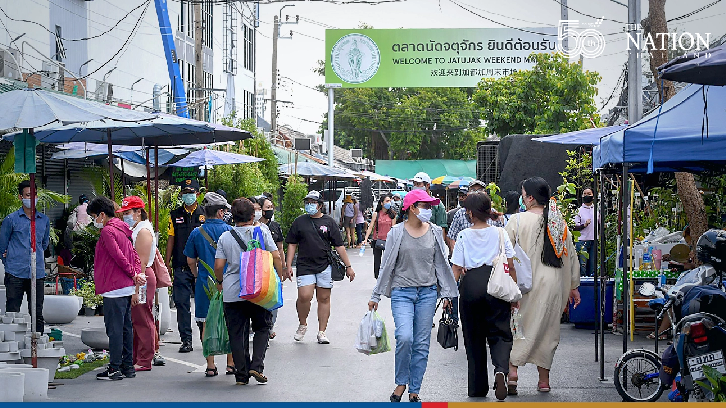 BMA shuts Chatuchak Market until July 29 to contain Covid BMA shuts Chatuchak Market until July 29 to contain Covid