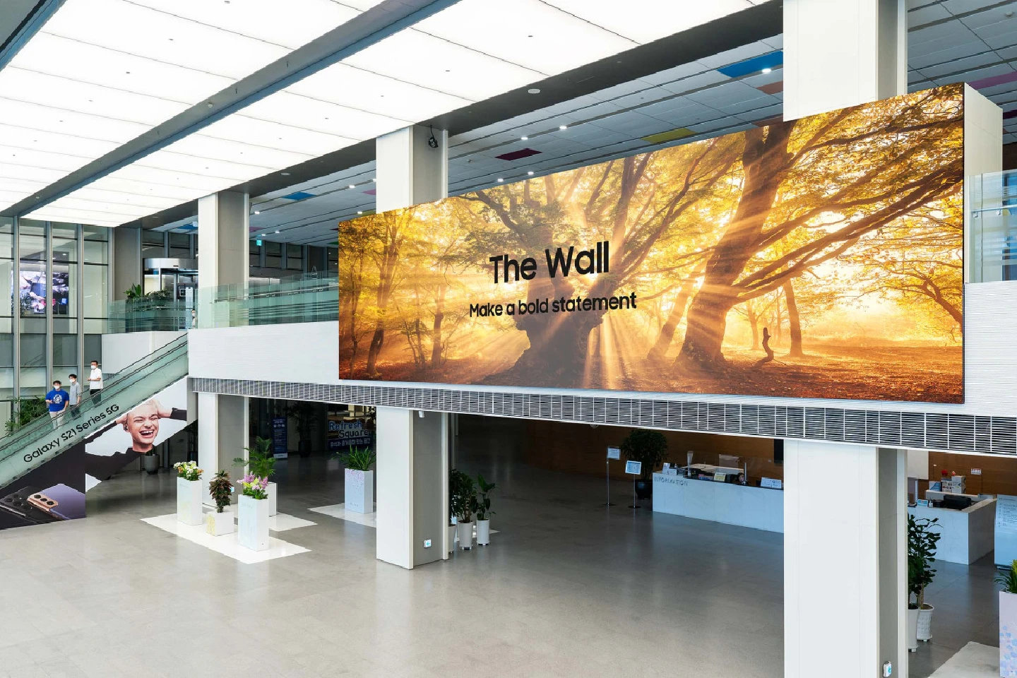 Samsung Electronics unveils 1,000-inch commercial micro LED display Samsung Electronics unveils 1,000-inch commercial micro LED display
