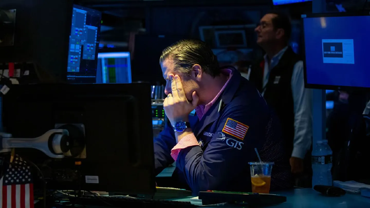 Stocks rally, bonds turn higher as Fed holds rates Stocks rally, bonds turn higher as Fed holds rates