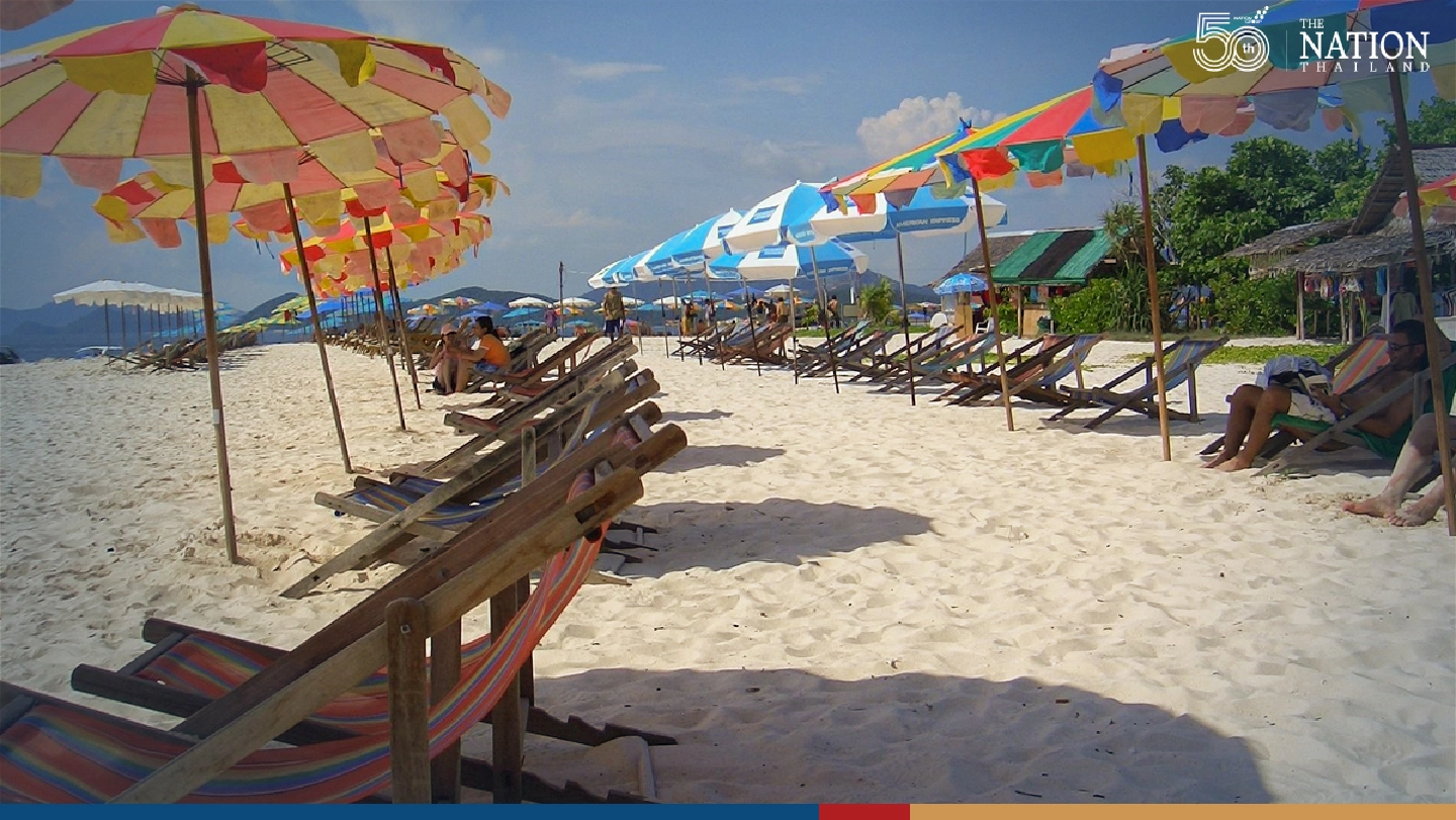 Foreign tourists warming up to Phuket sandbox scheme, says top consular official