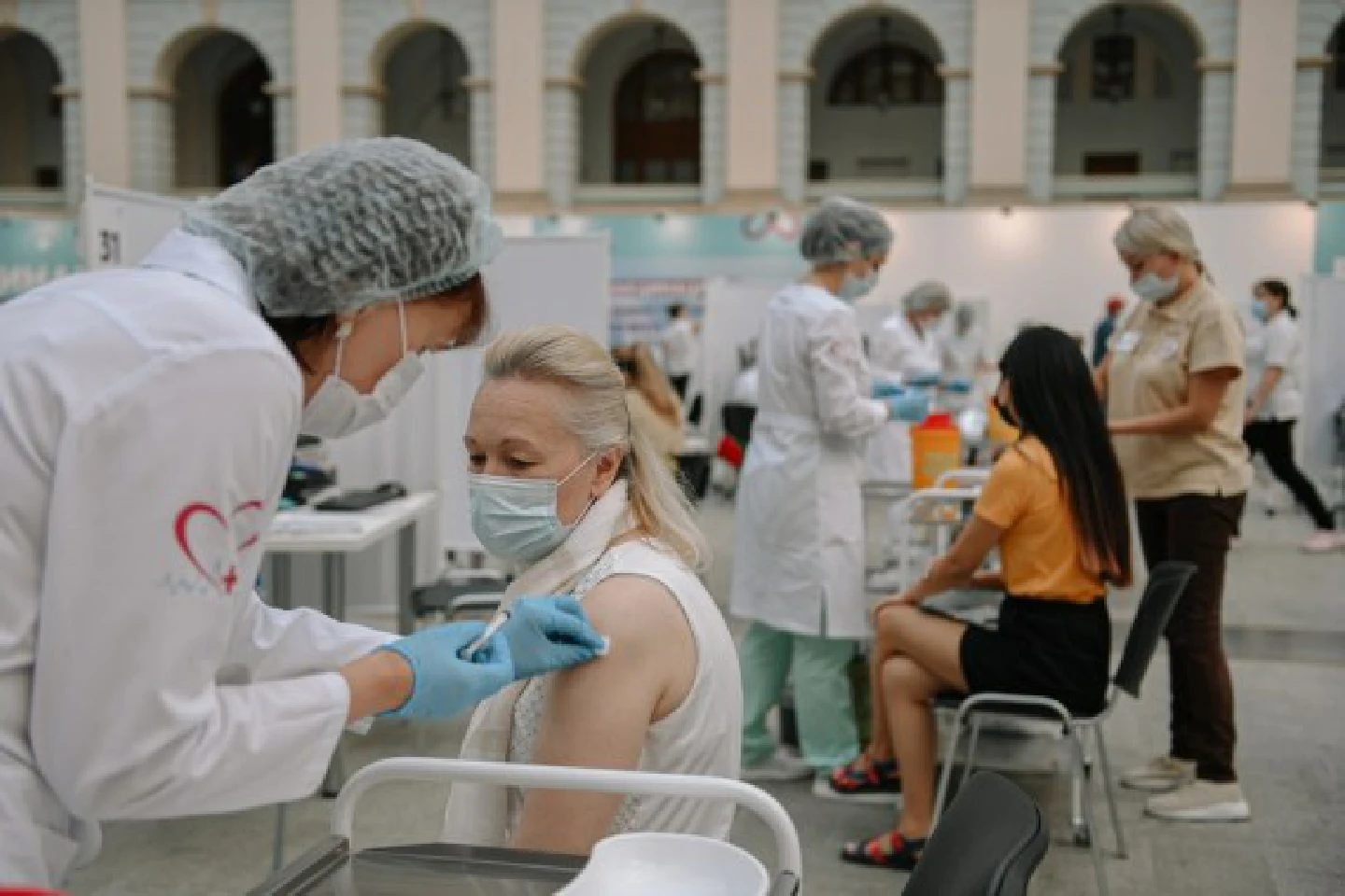 Russian COVID-19 cases top 6.5 mln