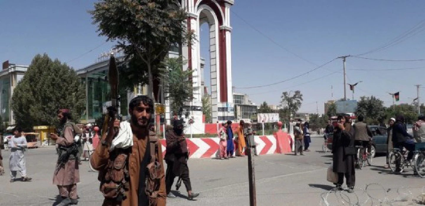 U.S. embassy urges Americans to leave Afghanistan immediately
