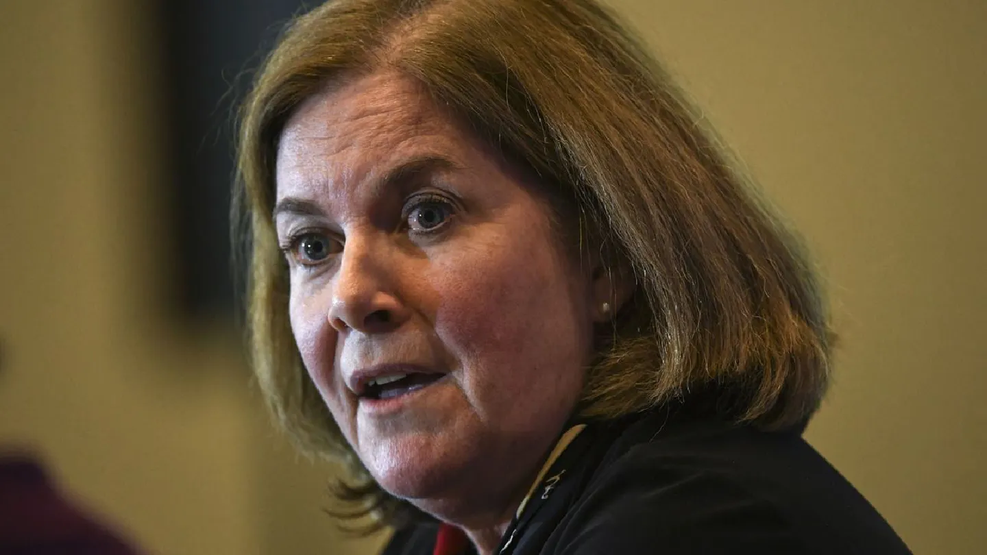 Three Fed policy hawks push early taper despite risk from delta