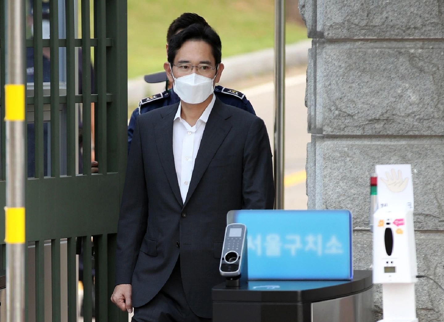 Samsung’s Lee Jae-yong walks free on parole