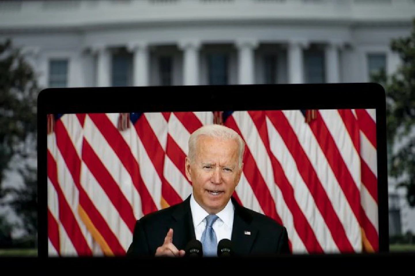 Biden defends handling of withdrawal from Afghanistan, sees "no question" of U.S. credibility Biden defends handling of withdrawal from Afghanistan, sees "no question" of U.S. credibility