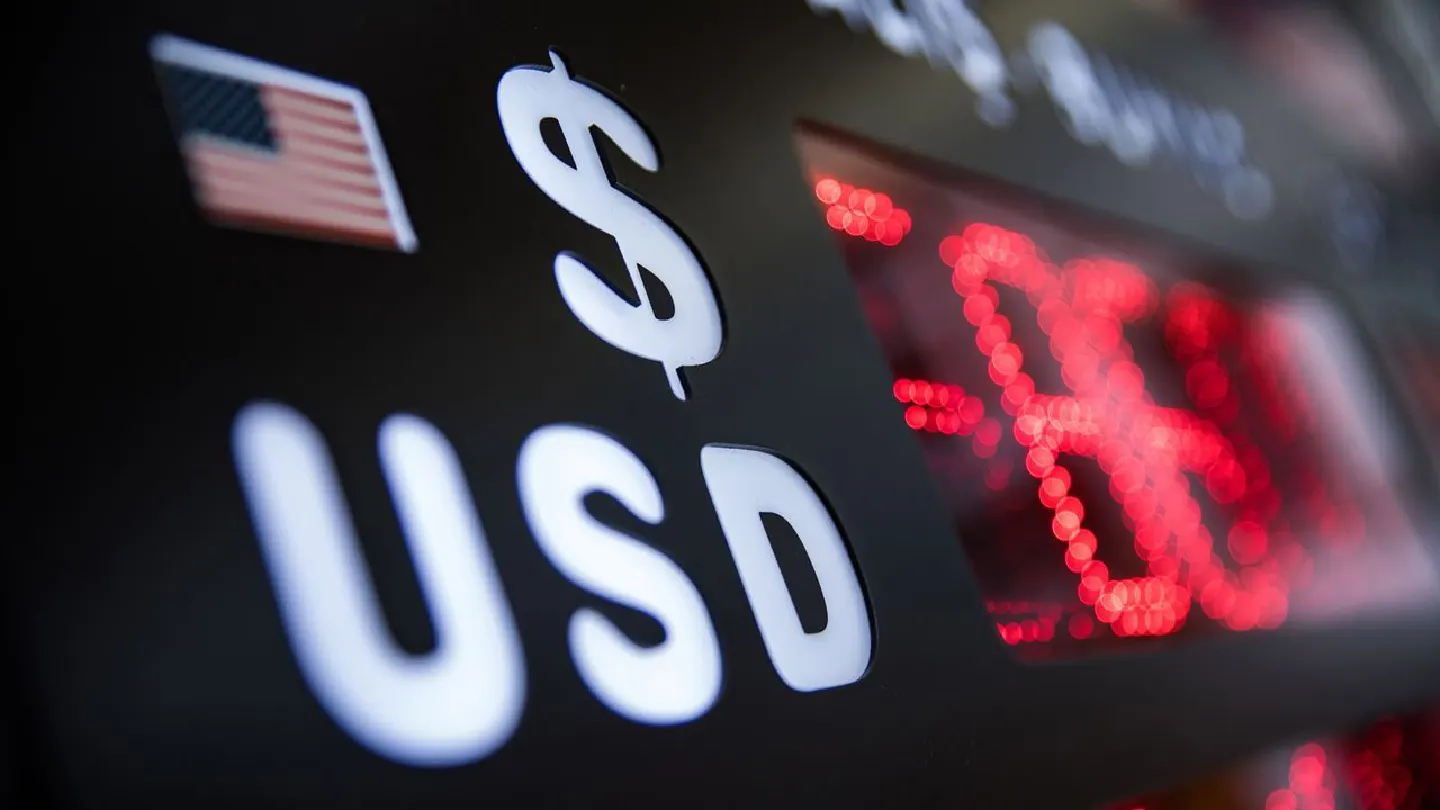Goldman team wary on dollar breaks from market full of bulls
