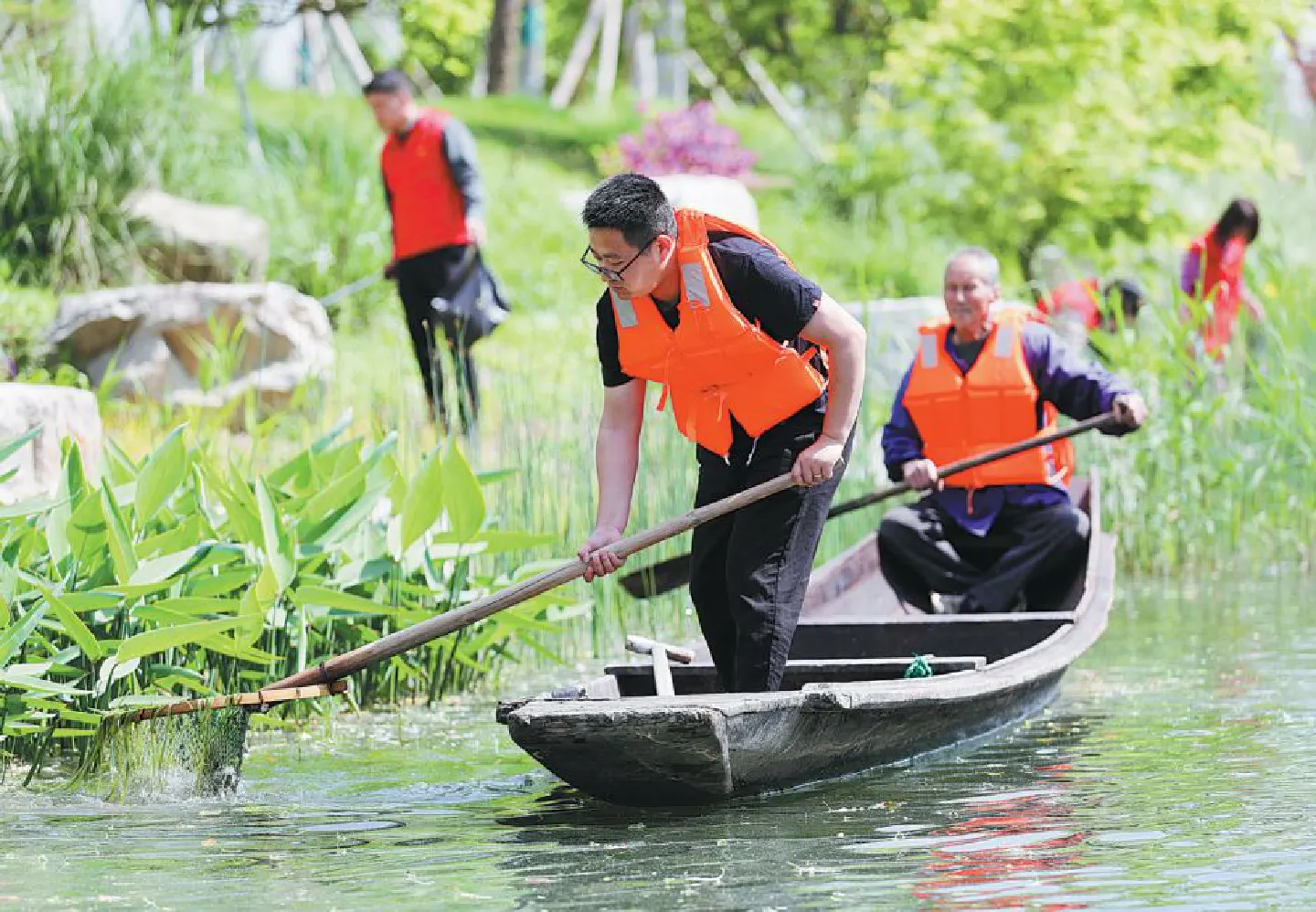 China boosts efforts to hit green targets