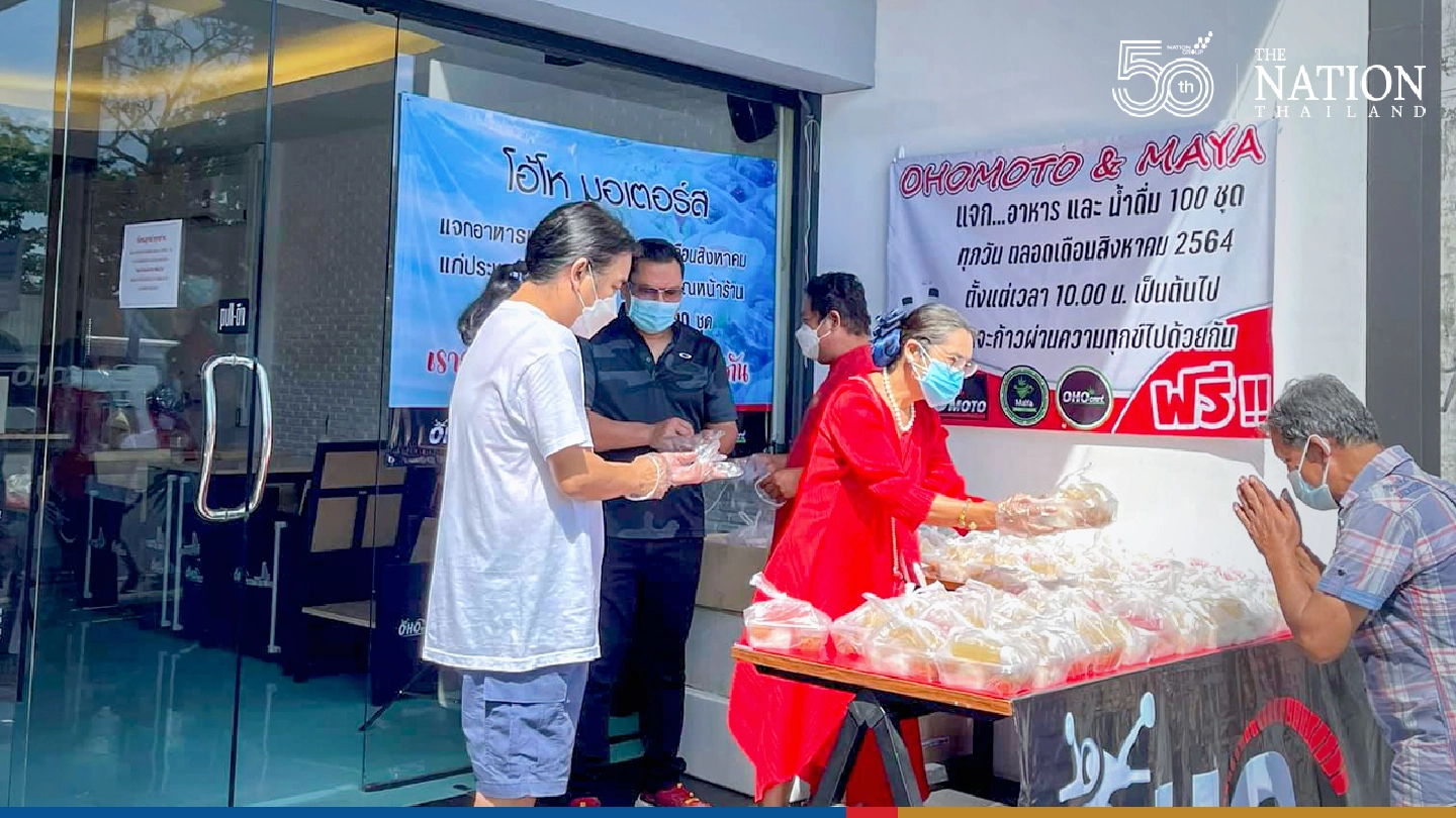 Kind farmer leads volunteer mission to feed Bangkokians hit by virus crisis