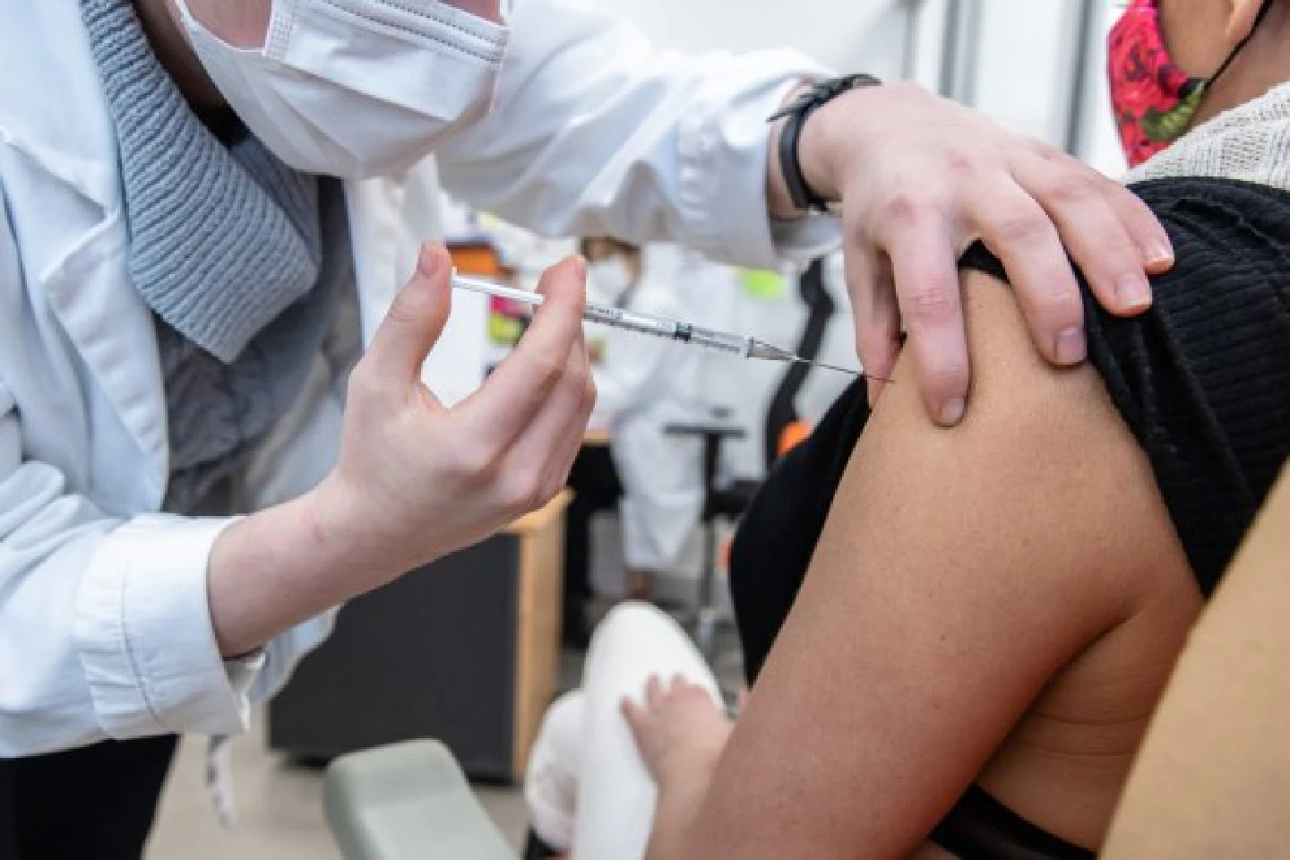 Vaccine developer BioNTechs revenues jump to 5.3 bln euros in Q2 Vaccine developer BioNTechs revenues jump to 5.3 bln euros in Q2