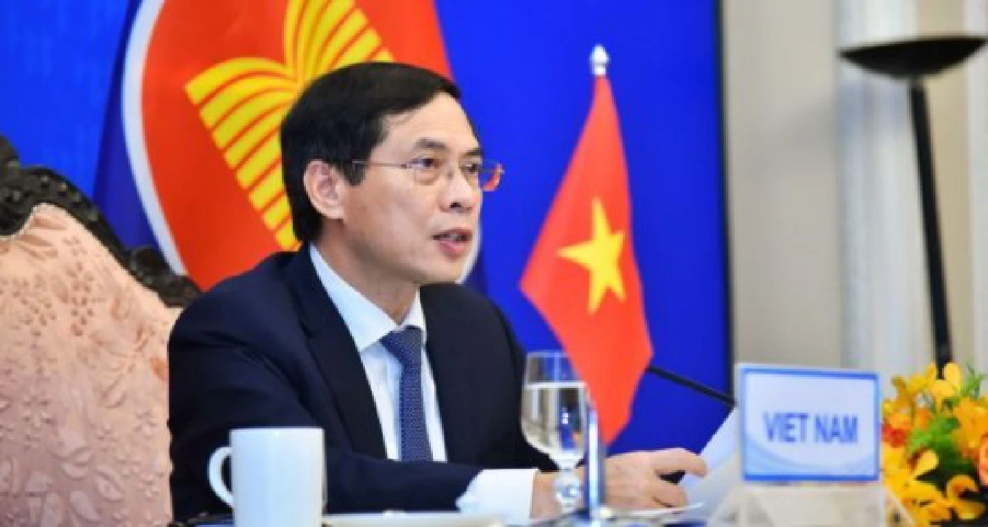 Stronger ASEAN+3 collaboration needed in modern times: VN foreign minister