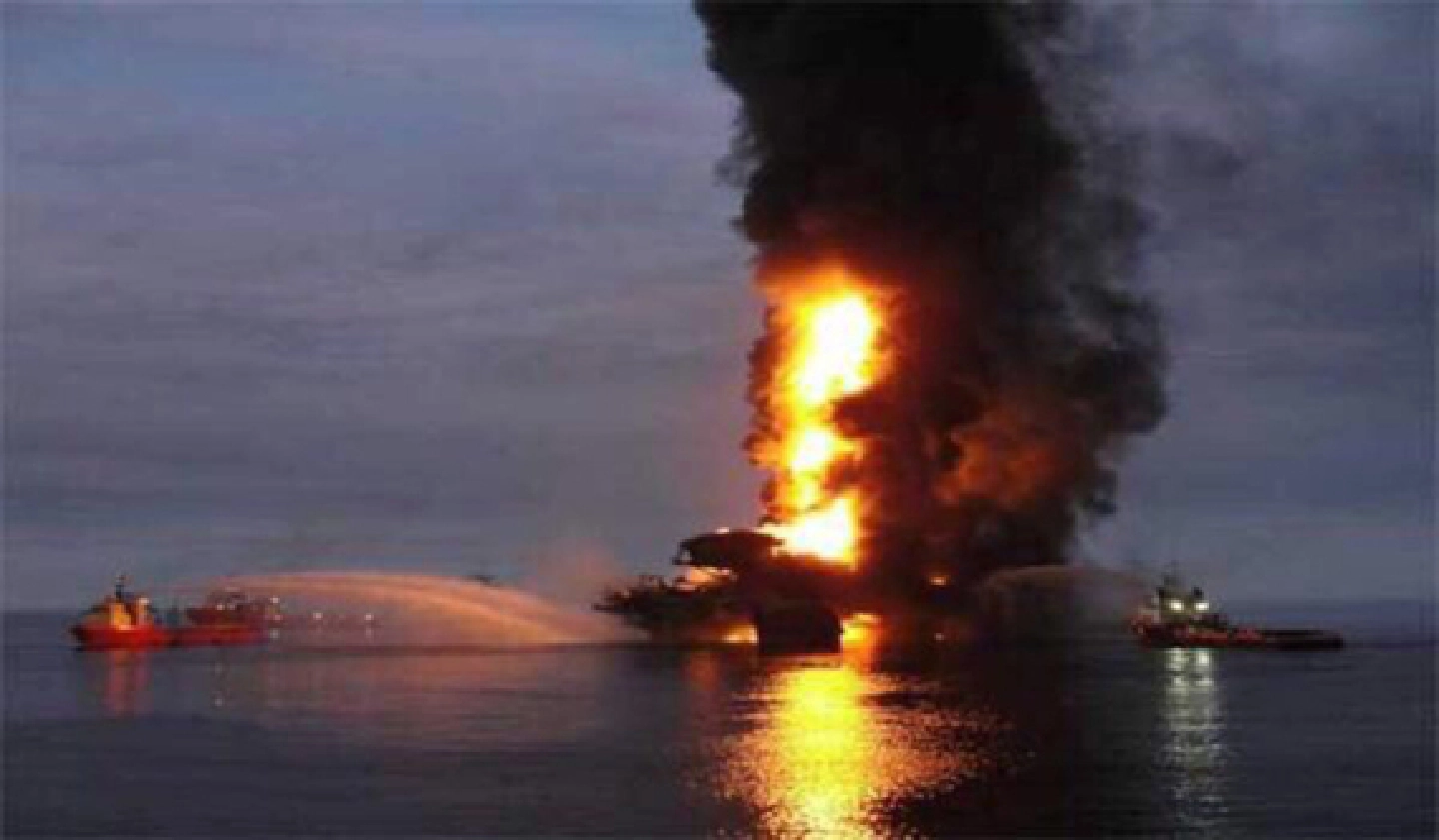 5 dead, 2 missing in Gulf of Mexico oil rig fire