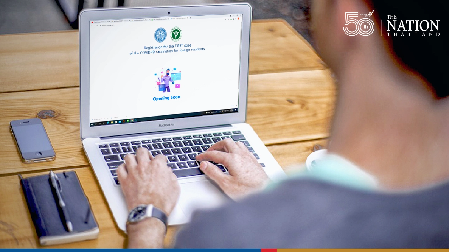 Online registration for vaccination opens for expats