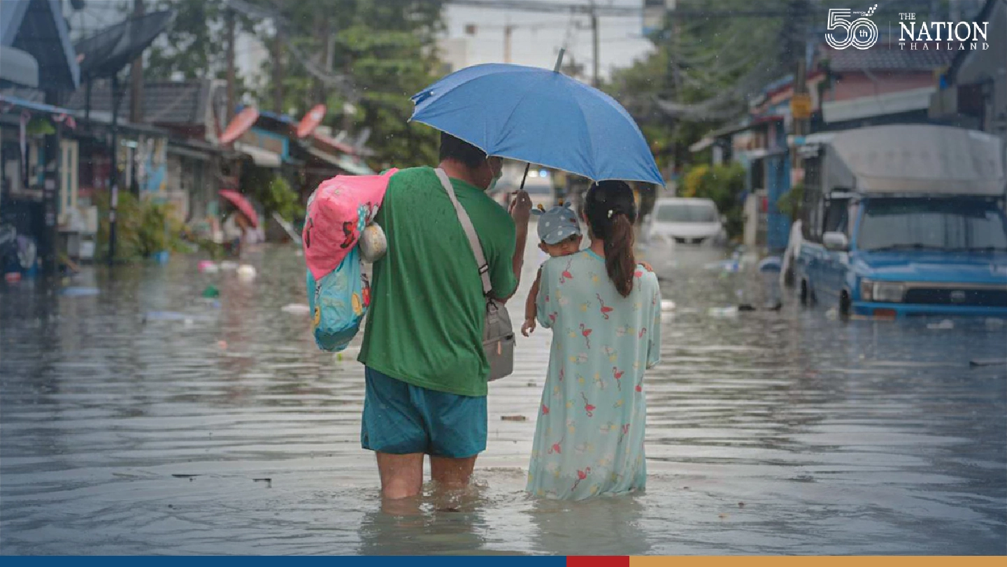 Samut Prakan floods slowly recede after total inundation over weekend