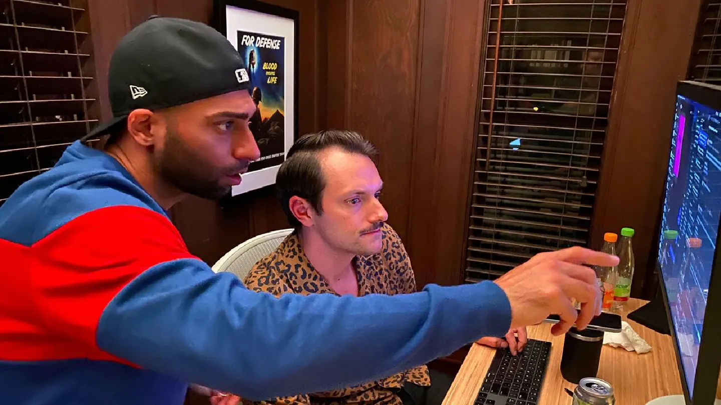 An army of veterans and volunteers organizes online to evacuate Afghans, from thousands of miles away An army of veterans and volunteers organizes online to evacuate Afghans, from thousands of miles away
