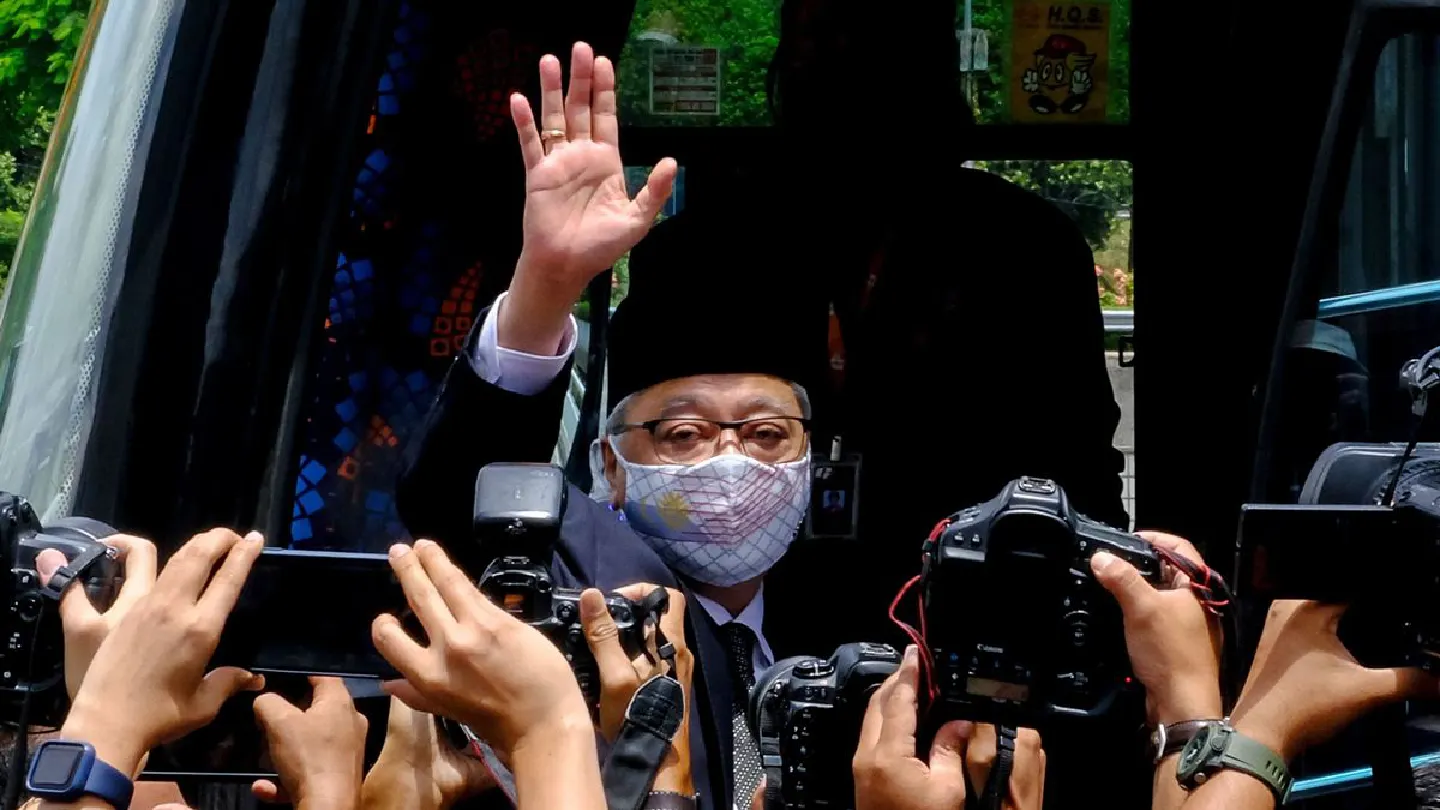Malaysia caretaker PM Muhyiddin backs former deputy as premier Malaysia caretaker PM Muhyiddin backs former deputy as premier