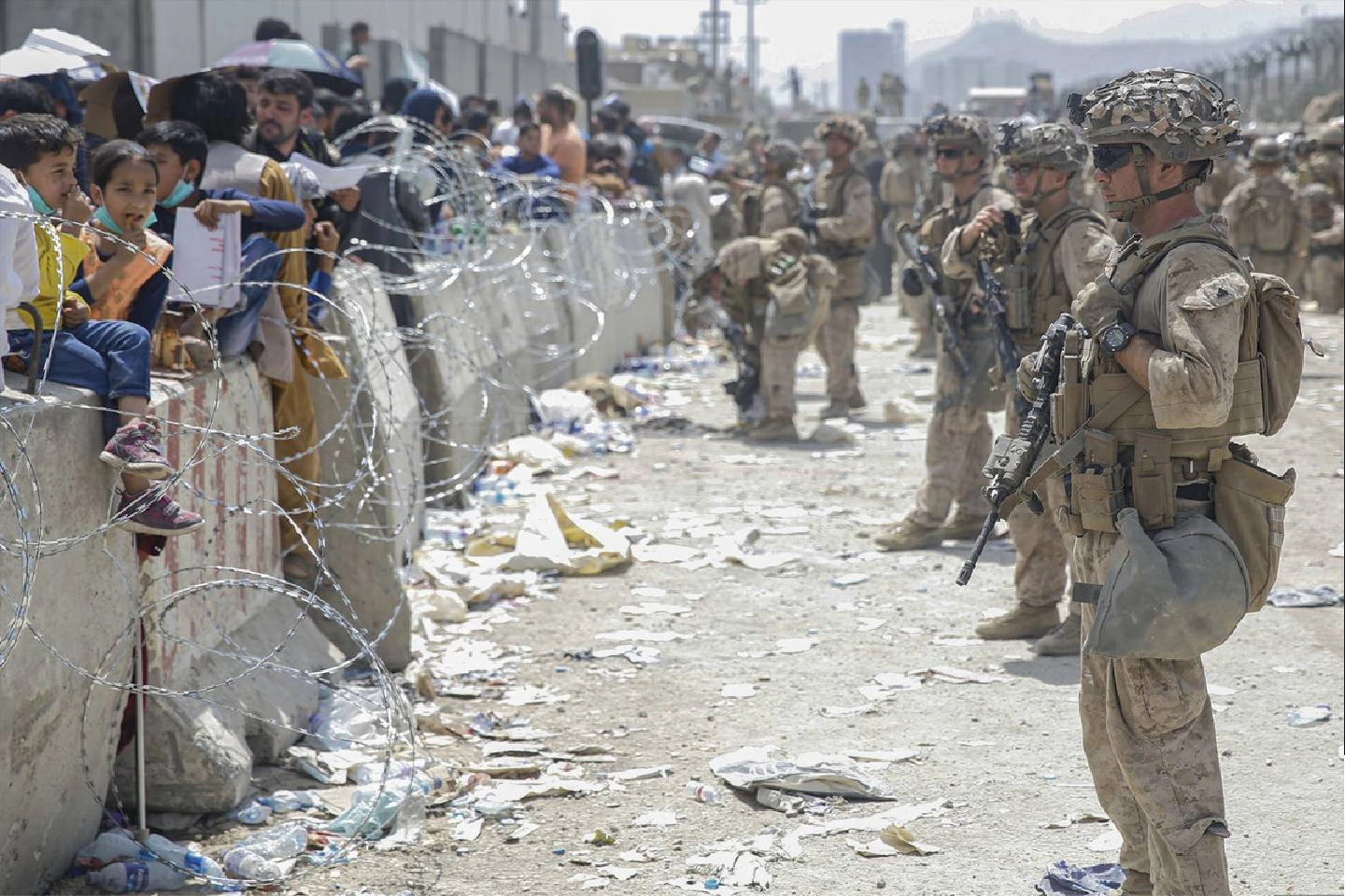 Pentagon hints at more rescues outside Kabul airport, as security worsens, evacuations slow