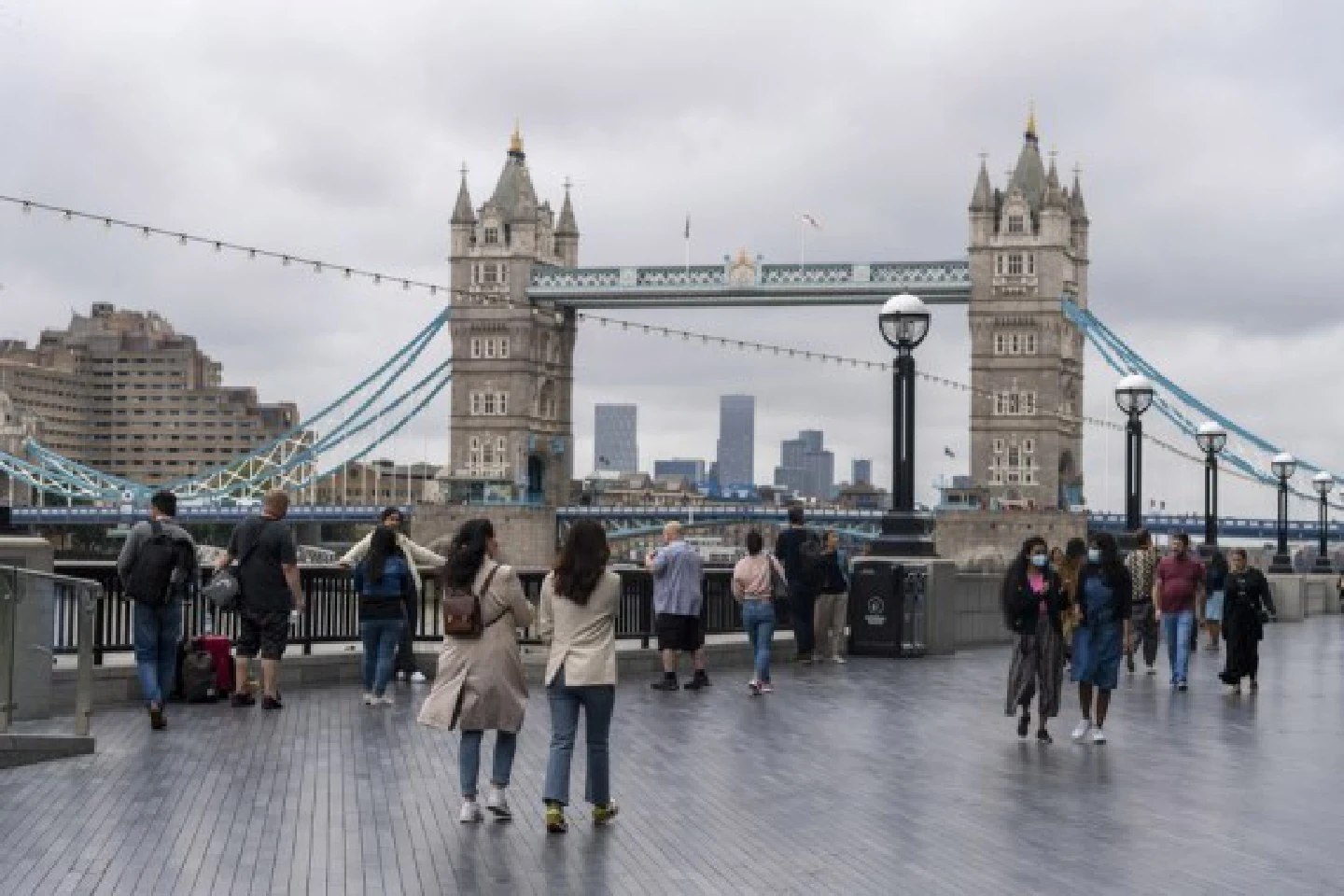 UK records another 37,578 coronavirus cases UK records another 37,578 coronavirus cases