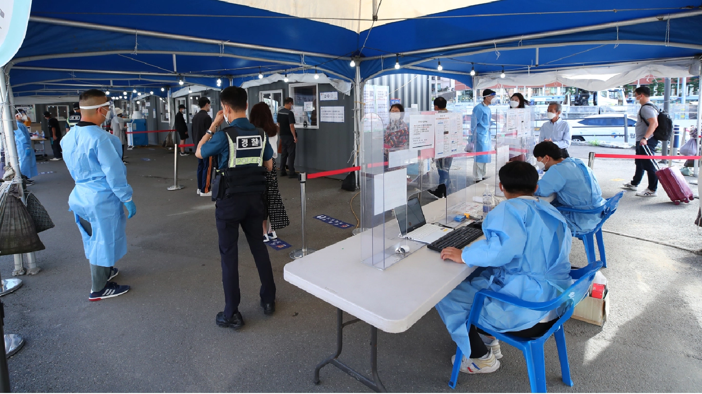 Korea to take greater steps toward normal from October Korea to take greater steps toward normal from October