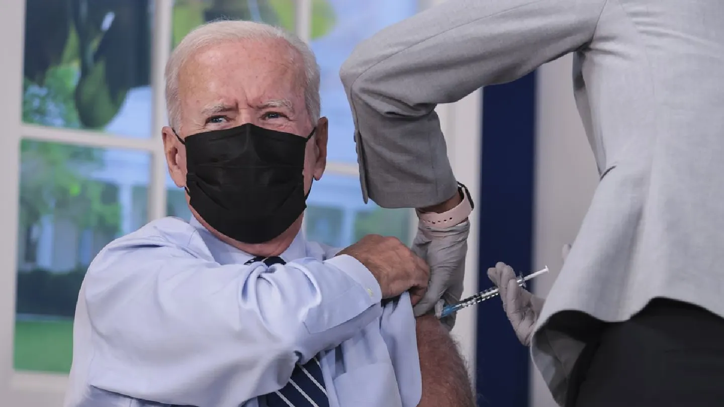 Biden receives coronavirus booster shot on camera Biden receives coronavirus booster shot on camera