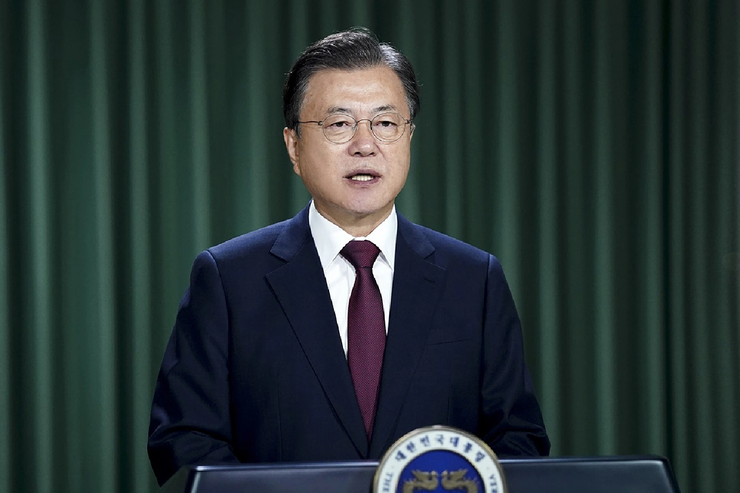 Moon to meet Pfizer CEO in New York