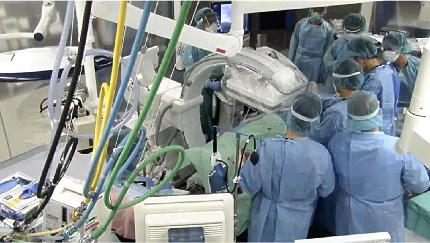 Pharmaceutical companies race to develop oral drugs for COVID