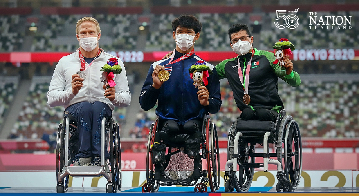 Two Thai wheelchair racers strike gold at Paralympics Two Thai wheelchair racers strike gold at Paralympics