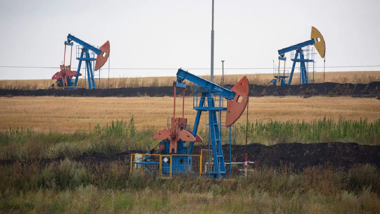 OPEC+ sticks to agreed schedule for oil-production increases OPEC+ sticks to agreed schedule for oil-production increases