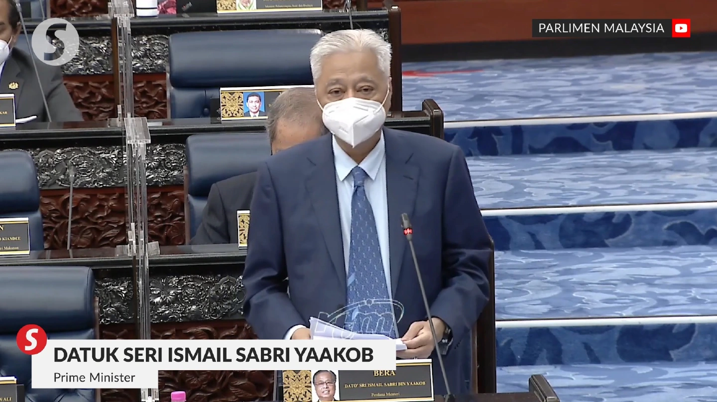 Malaysian PM: Lockdown no longer feasible