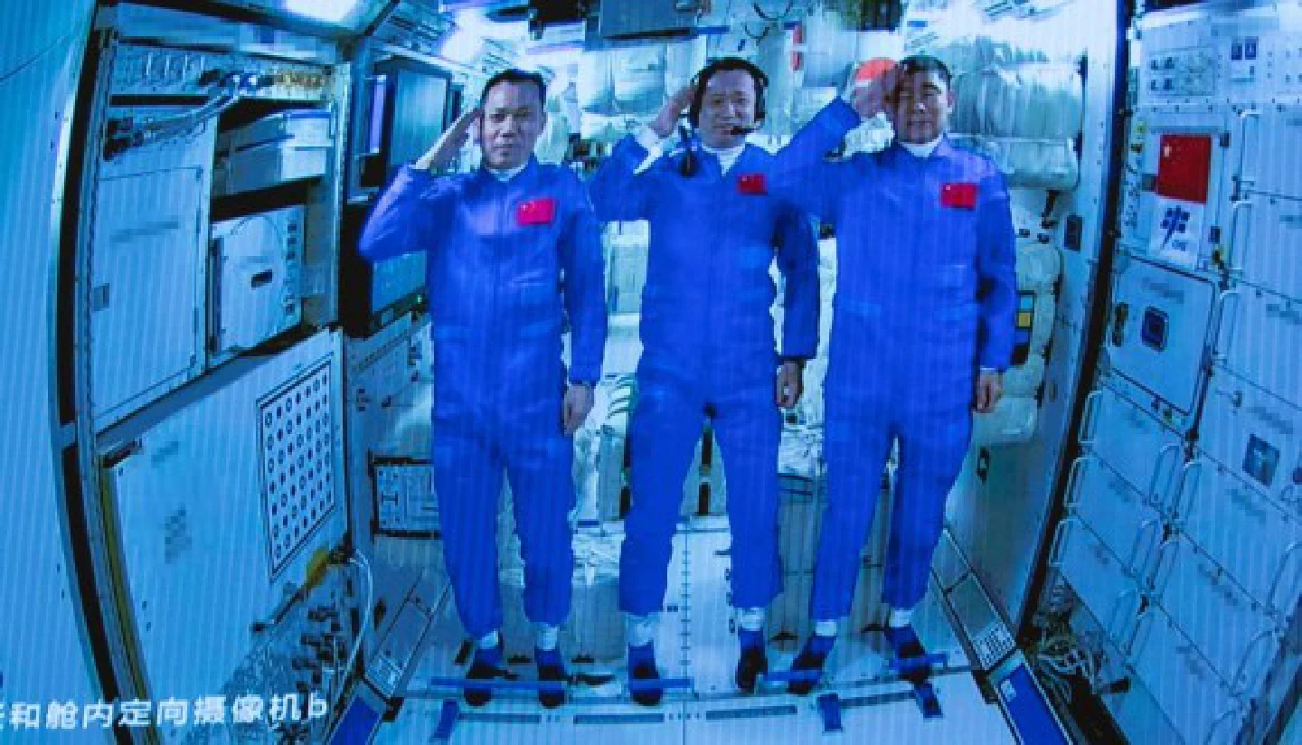Astronauts to return home after Chinas longest space mission